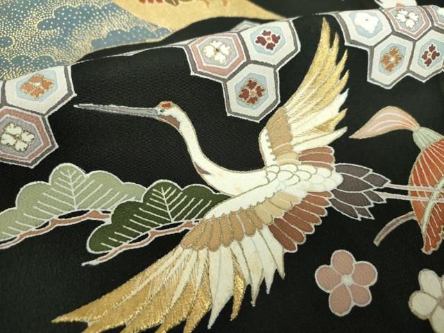 平和屋着物●創業460年・千總　黒留袖　刺繍　宝尽くし飛鶴文　金彩　三越扱い　正絹　逸品　DABB4715ps