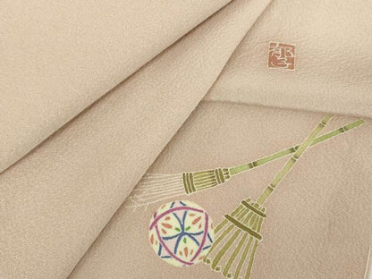 平和屋着物●本加賀友禅作家　林郁子監修　色無地　灰桜色　正絹　逸品　DABB4722ps