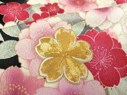 平和屋着物●豪華振袖　駒刺繍　枝垂れ桜　暈し染め　黒地　金彩　正絹　逸品　DABB4734ps