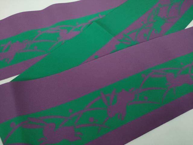 平和屋着物●本場筑前博多織 両面 半幅帯 露芝に跳兎 脇山忠道作 証紙付き 正絹 逸品 DABB4766ps