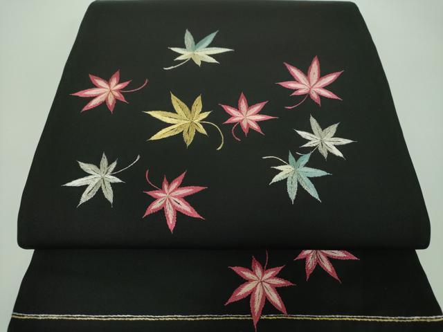 平和屋着物●塩瀬　九寸開き名古屋帯　総刺繍　楓文　黒地　金銀糸　正絹　逸品　DABB4791ps