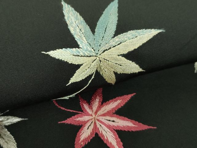 平和屋着物●塩瀬　九寸開き名古屋帯　総刺繍　楓文　黒地　金銀糸　正絹　逸品　DABB4791ps