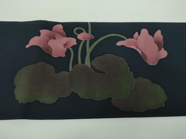 平和屋着物●塩瀬　九寸名古屋帯　手描き　草花文　黒地　正絹　逸品　DABB4870ps