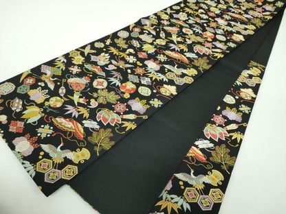 平和屋着物●西陣の老舗　1782年創業　山下織物　六通柄袋帯　唐織　吉兆宝尽くし　黒地　金糸　正絹　逸品　DABB4936ps