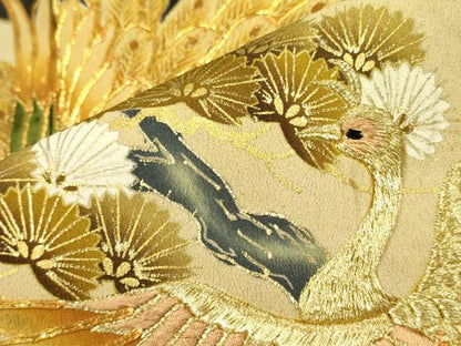 平和屋着物■豪華黒留袖 駒刺繍 孔雀松葉文 金彩 正絹 逸品 DABB7209op