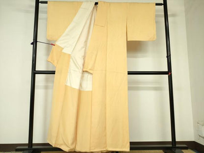 平和屋着物■上質な色無地 流水地紋 卵色 正絹 逸品 DABB7901op