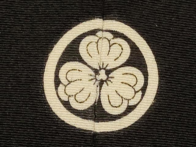 平和屋着物■豪華黒留袖　駒刺繍　重ね山松文　暈し染め　金彩　正絹　逸品　DABB8791cd