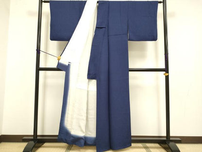 平和屋着物●上質な色無地　ふくれ織　霞地紋　鉄紺色　正絹　逸品　DABB9656du