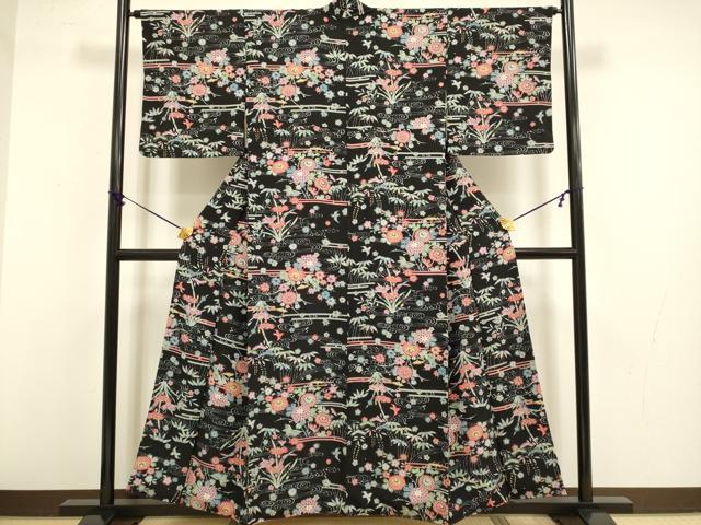平和屋着物●上質な小紋　型染　流水花鳥文　松竹梅　黒地　正絹　逸品　DABB9695du