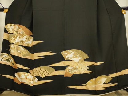 平和屋着物■豪華黒留袖　駒刺繍　地紙重ね飛鶴花文　金彩　正絹　逸品　DABB9965du