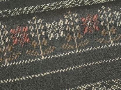 平和屋着物■上質な紬 花唐草文 黒地 正絹 逸品 DABC0267sf