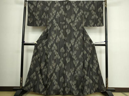 平和屋着物■上質な紬 樹林文 黒地 正絹 逸品 DABC0291sf