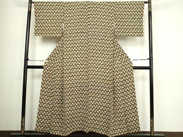 平和屋着物■上質な小紋 舞花文 黒地 正絹 逸品 DABC0427sf