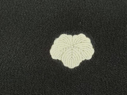 平和屋着物■豪華黒留袖 駒刺繍 飛鶴更紗花文 金彩 正絹 逸品 DABC0649qa