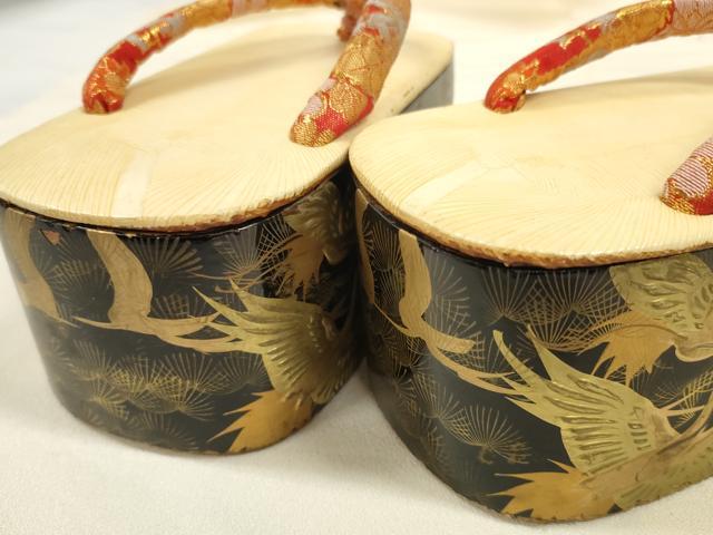平和屋着物[]和装小物　子供　ぽっくり下駄　こっぽり・おこぼ下駄　畳表　金蒔絵　群れ鶴松文　箱付き　逸品　DABC1279zzz