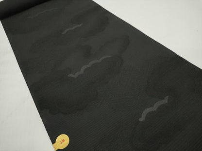 平和屋着物＊夏物 西陣 田中義織物謹製 名古屋帯 帯反物 黒反物 黒共帯 雲重ね吉祥地紋 証紙付き 逸品 未使用 DABC1350zzz