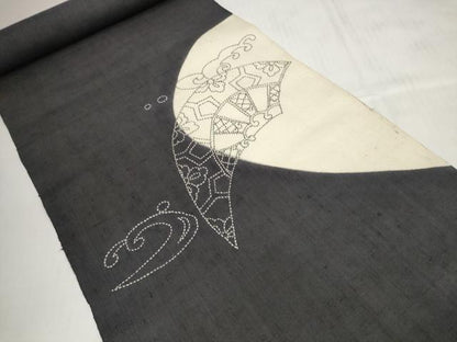 平和屋着物●名古屋帯　帯反物　刺し子　刺繍　紬地　流水片輪車文　逸品　未使用　DABC1529zzz