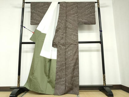 平和屋着物●本場大島紬 古代染色純泥染 7マルキ 樹林風景文 証紙付き 正絹 逸品 未使用 DABC2015ud