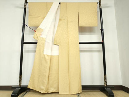 平和屋着物●上質な色無地　草花地紋　玉蜀黍色　正絹　逸品　未使用　DABC2018ud