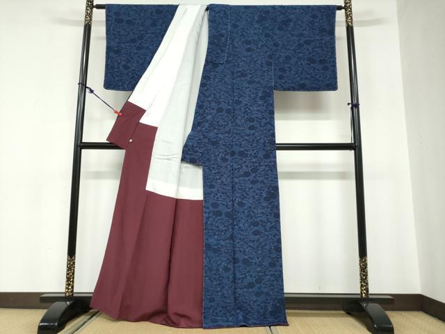 平和屋着物●本藍　型絵染め　小紋　流水草花文　西武百貨店扱い　正絹　逸品　未使用　DABC2025ud