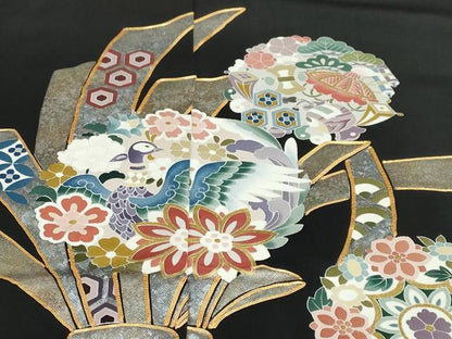 平和屋着物●豪華黒留袖　作家物　駒刺繍　束ね熨斗花鳥文　金銀彩　仮絵羽　正絹　逸品　未使用　DABC2033ud