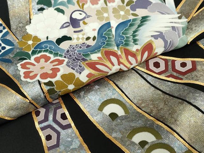 平和屋着物●豪華黒留袖　作家物　駒刺繍　束ね熨斗花鳥文　金銀彩　仮絵羽　正絹　逸品　未使用　DABC2033ud