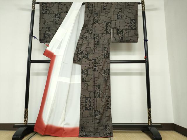 平和屋着物●本場奄美大島紬　7マルキ　古代染色純泥染　雪輪草花文　証紙付き　正絹　逸品　未使用　DABC2105ud