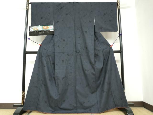 平和屋着物●本場大島紬　古代染色純泥染　枝葉文　証紙付き　友原織物謹製　正絹　逸品　未使用　DABC2107ud