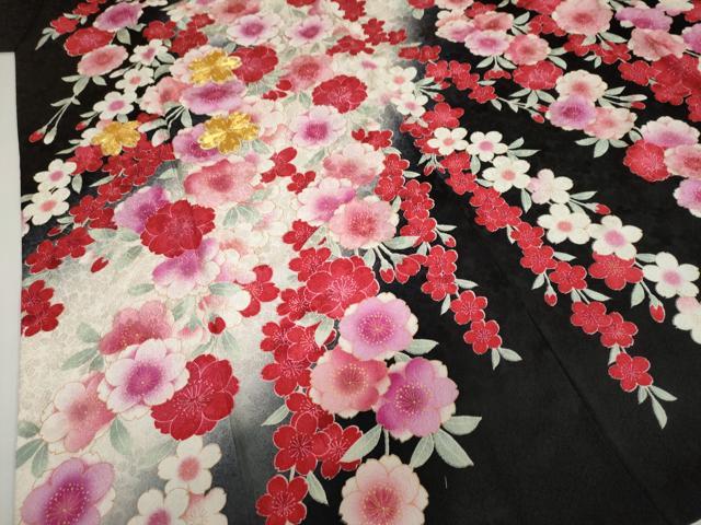 平和屋着物●豪華振袖 駒刺繍 草花文 黒地 金彩 正絹 逸品 DABC2114ud