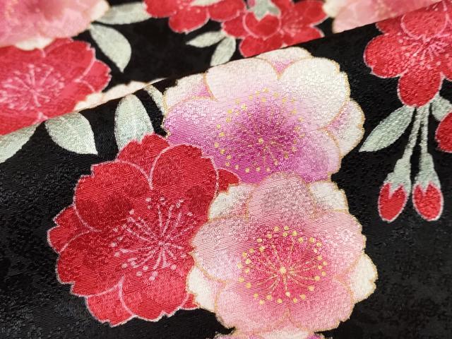 平和屋着物●豪華振袖 駒刺繍 草花文 黒地 金彩 正絹 逸品 DABC2114ud