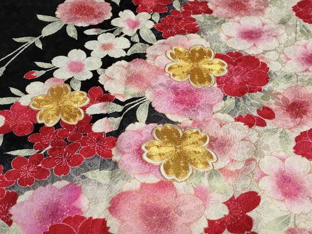 平和屋着物●豪華振袖 駒刺繍 草花文 黒地 金彩 正絹 逸品 DABC2122ud