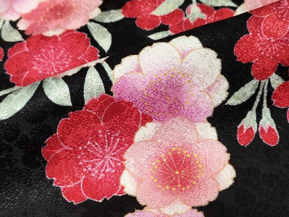 平和屋着物●豪華振袖 駒刺繍 草花文 黒地 金彩 正絹 逸品 DABC2122ud