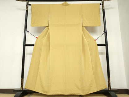 平和屋着物●上質な色無地　芥子色　鬼しぼ縮緬　正絹　逸品　DABC2202ud