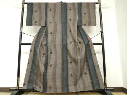 平和屋着物●本場大島紬　9マルキ　洋花文　正絹　逸品　未使用　DABC2230ud