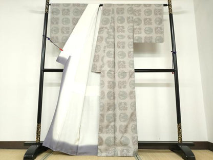 平和屋着物●本場大島紬　白大島　9マルキ　花鳥丸文　正絹　逸品　DABC2241ud