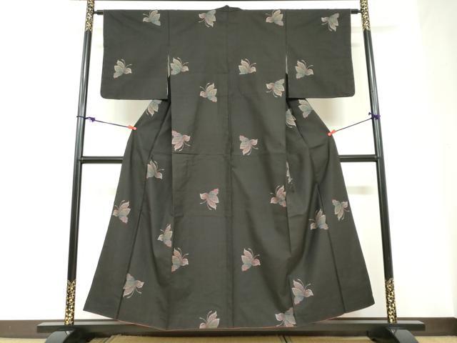 平和屋着物●本場大島紬　9マルキ　地空き　舞蝶文　正絹　逸品　DABC2244ud