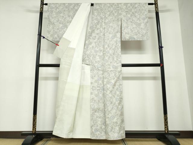 平和屋着物●本場大島紬　白大島　7マルキ　草花文　正絹　逸品　DABC2268ud