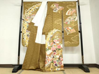 平和屋着物●豪華振袖　駒刺繍　立波扇面草花文　金彩　正絹　逸品　DABC2284ud