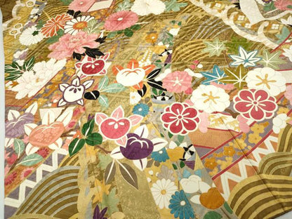 平和屋着物●豪華振袖　駒刺繍　立波扇面草花文　金彩　正絹　逸品　DABC2284ud