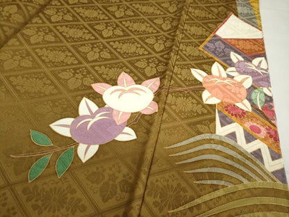 平和屋着物●豪華振袖　駒刺繍　立波扇面草花文　金彩　正絹　逸品　DABC2284ud