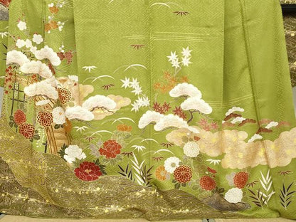 平和屋着物●豪華振袖　駒刺繍　流水渡橋草花文　金彩　正絹　逸品　DABC2285ud