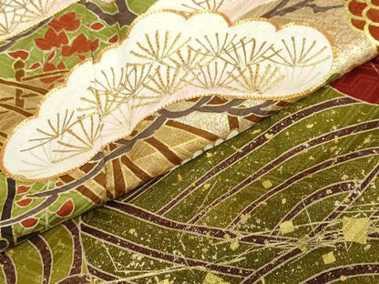 平和屋着物●豪華振袖　駒刺繍　流水渡橋草花文　金彩　正絹　逸品　DABC2285ud