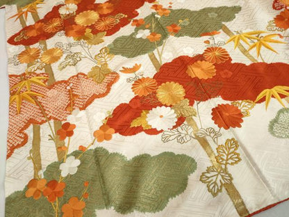 平和屋着物●豪華振袖　駒刺繍　絞り　雲取り草花文　金彩　正絹　逸品　DABC2289ud