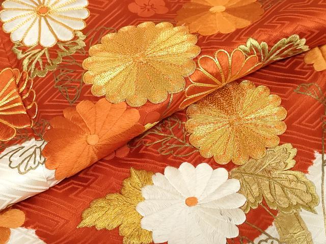 平和屋着物●豪華振袖　駒刺繍　絞り　雲取り草花文　金彩　正絹　逸品　DABC2289ud