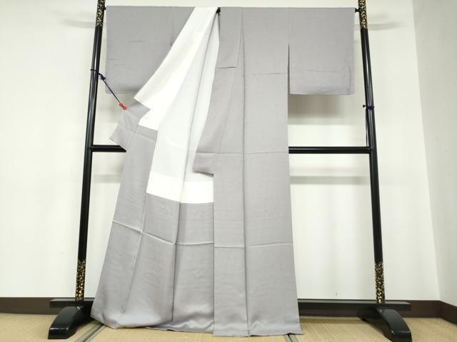 平和屋着物●上質な色無地　唐草地紋　牡丹鼠色　正絹　逸品　未使用　DABC2337ud