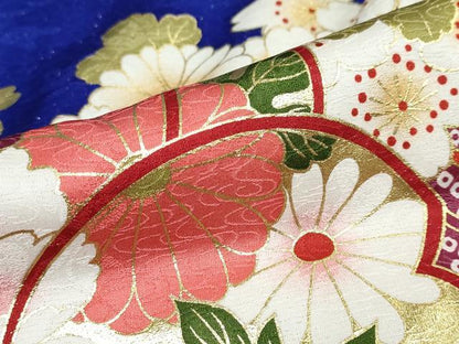 平和屋着物●豪華振袖　駒刺繍　宝尽くし草花文　暈し染め　金彩　銀通し地　仮絵羽　逸品　未使用　DABC2359ud