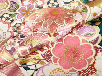 平和屋着物●豪華振袖　宝尽くし草花文　金彩　仮絵羽　逸品　未使用　DABC2362ud