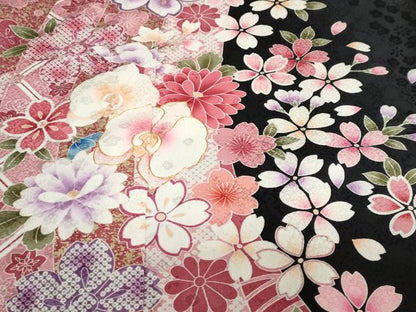 平和屋着物●訪問着　駒刺繍　熨斗草花文　黒地　金彩　正絹　逸品　DABC2376ud