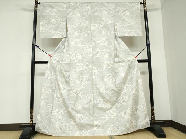 平和屋着物●本場大島紬　白大島　120亀甲　雲取り草花文　正絹　逸品　未使用　DABC2398ud
