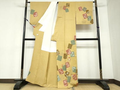 平和屋着物●訪問着　絞り　刺繍　色紙重ね草花文　金彩　正絹　逸品　DABC2426ud